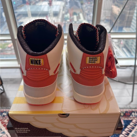 New Maison Chateau Rouge Air Jordan Retro 2, Men’s Size 12 - Picture 4 of 11